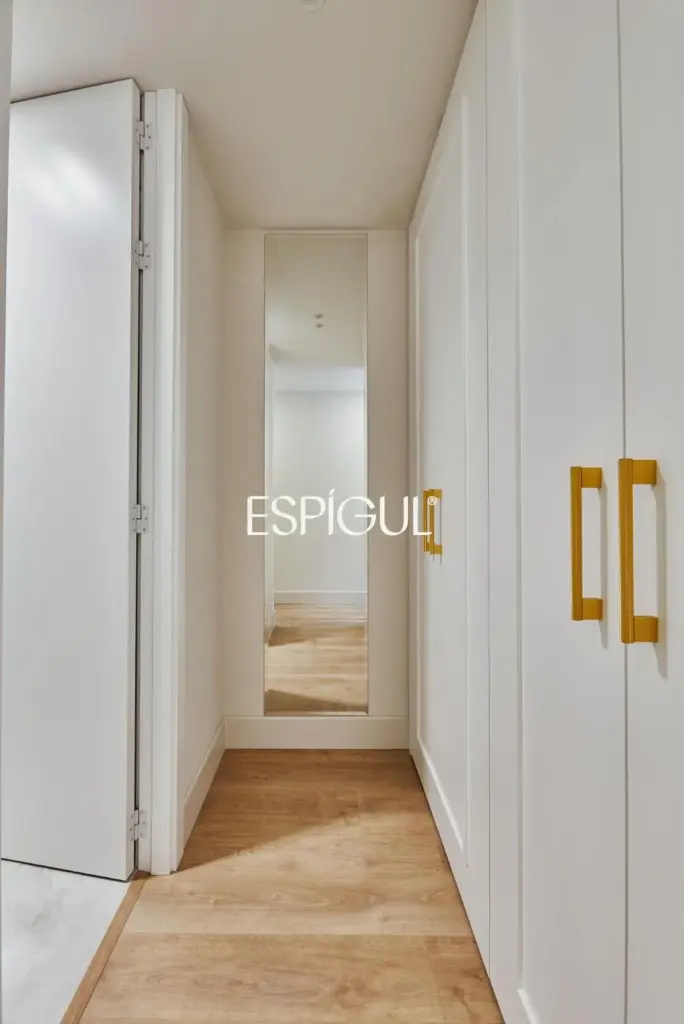 Espectacular piso en venta situada en una tercera planta en el corazón del barrio de Salamanca, zona Castellana