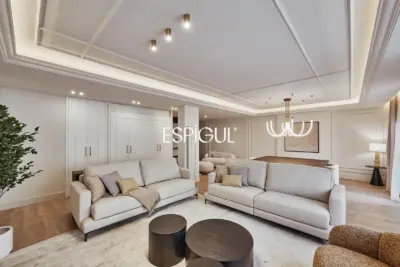 Espectacular piso en venta situada en una tercera planta en el corazón del barrio de Salamanca, zona Castellana