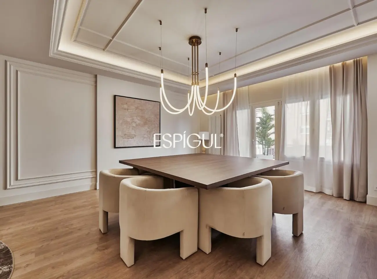 Espectacular piso en venta situada en una tercera planta en el corazón del barrio de Salamanca, zona Castellana