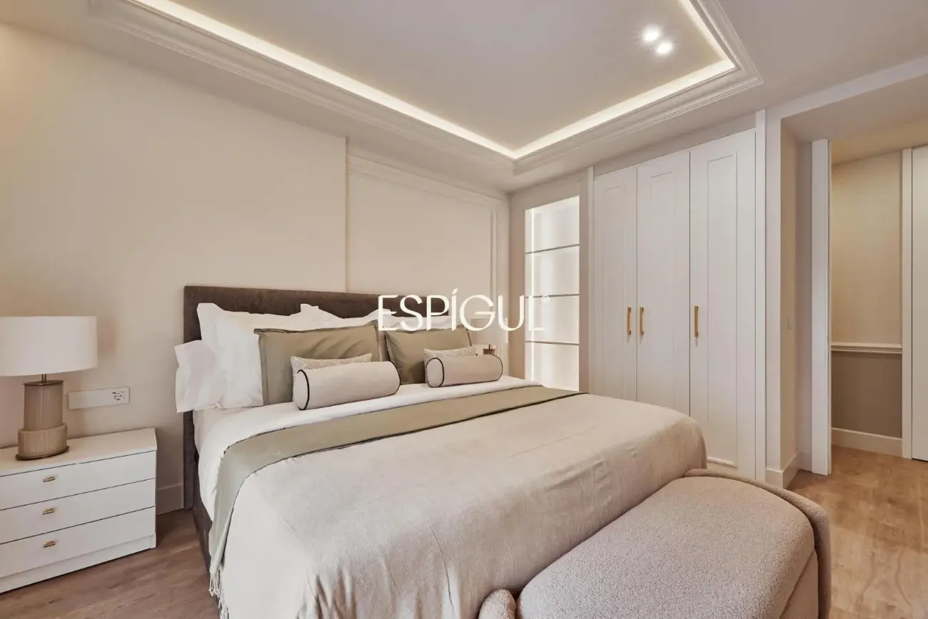 Espectacular piso en venta situada en una tercera planta en el corazón del barrio de Salamanca, zona Castellana