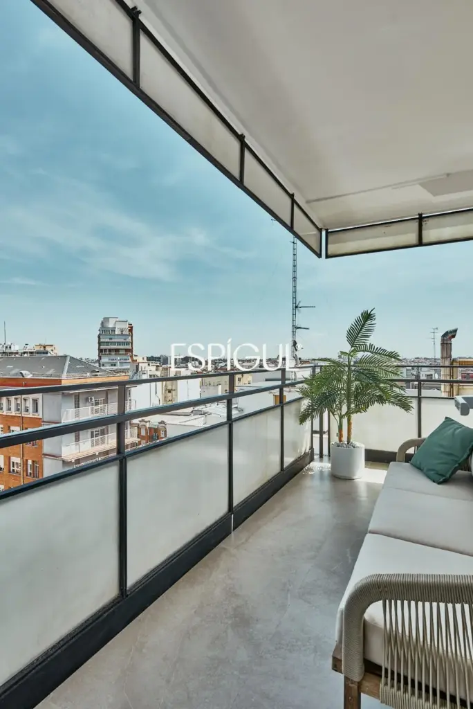 Espectacular vivienda en venta exterior reformada con terraza en Lista