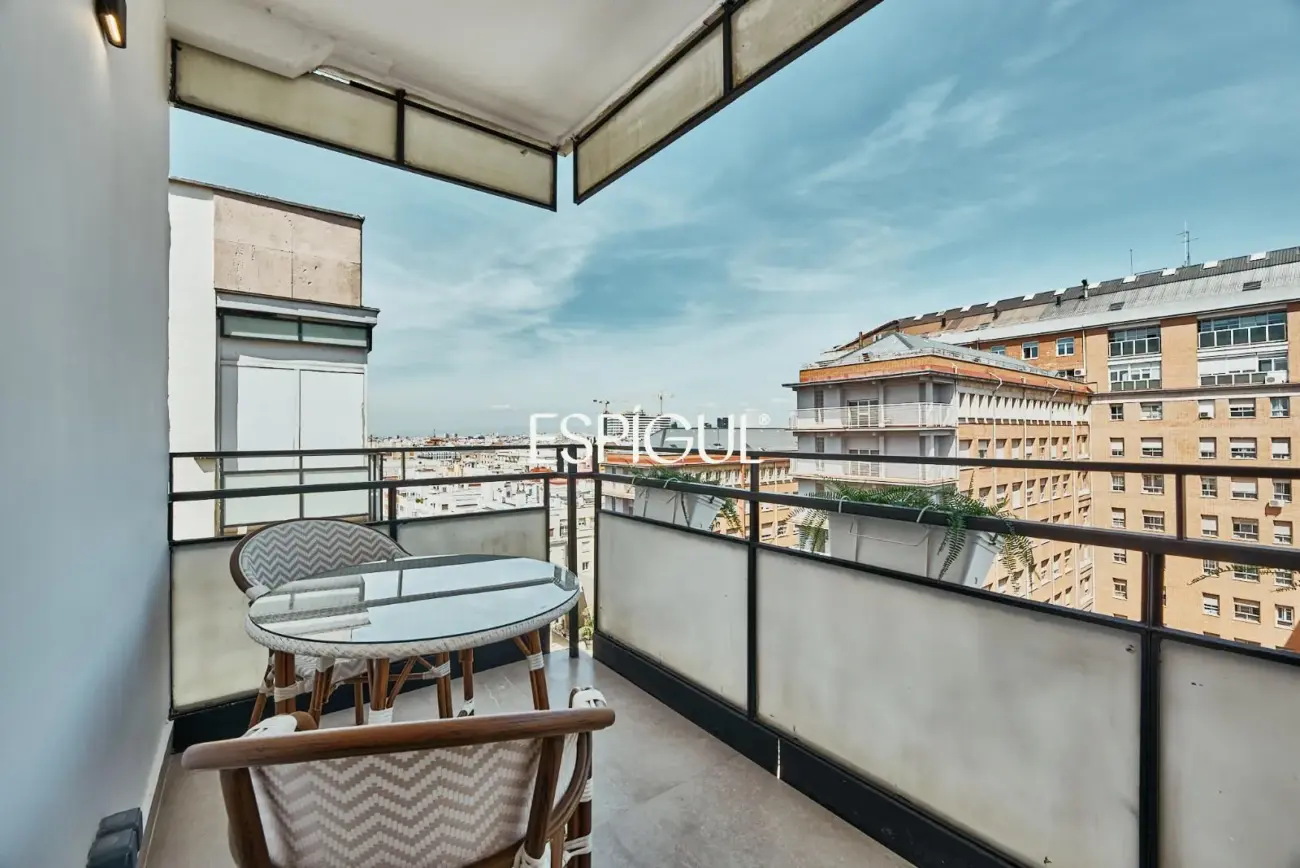 Espectacular vivienda en venta exterior reformada con terraza en Lista