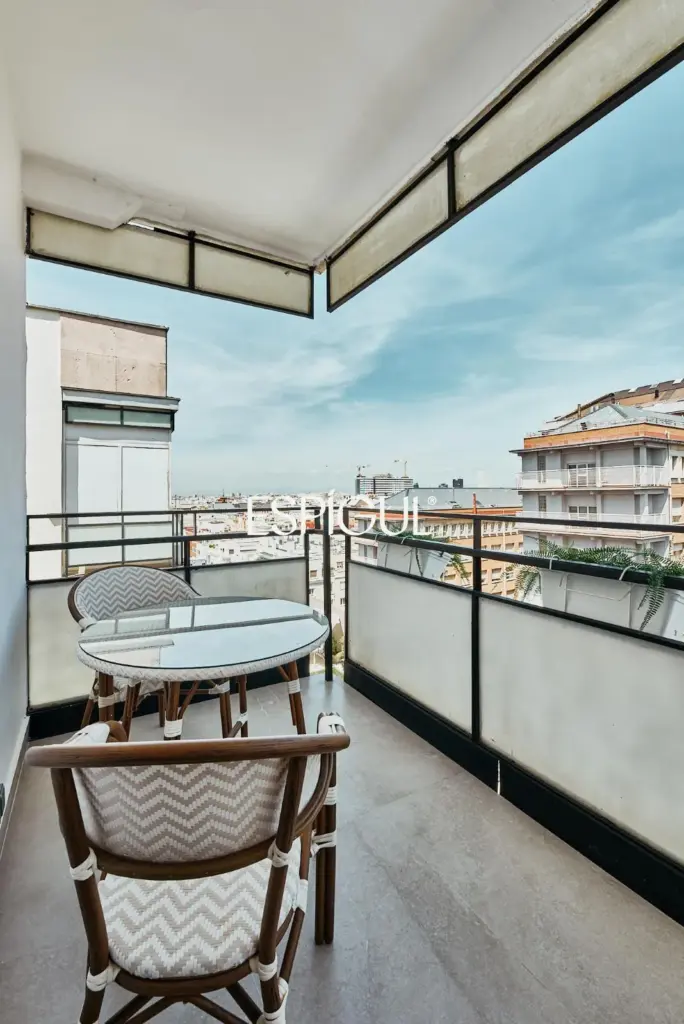 Espectacular vivienda en venta exterior reformada con terraza en Lista