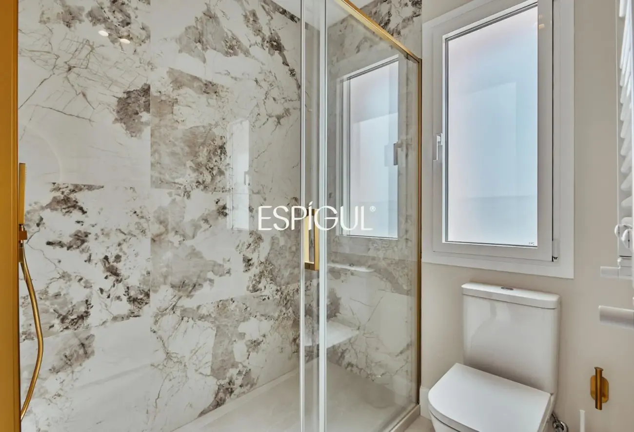 Espectacular vivienda en venta exterior reformada con terraza en Lista