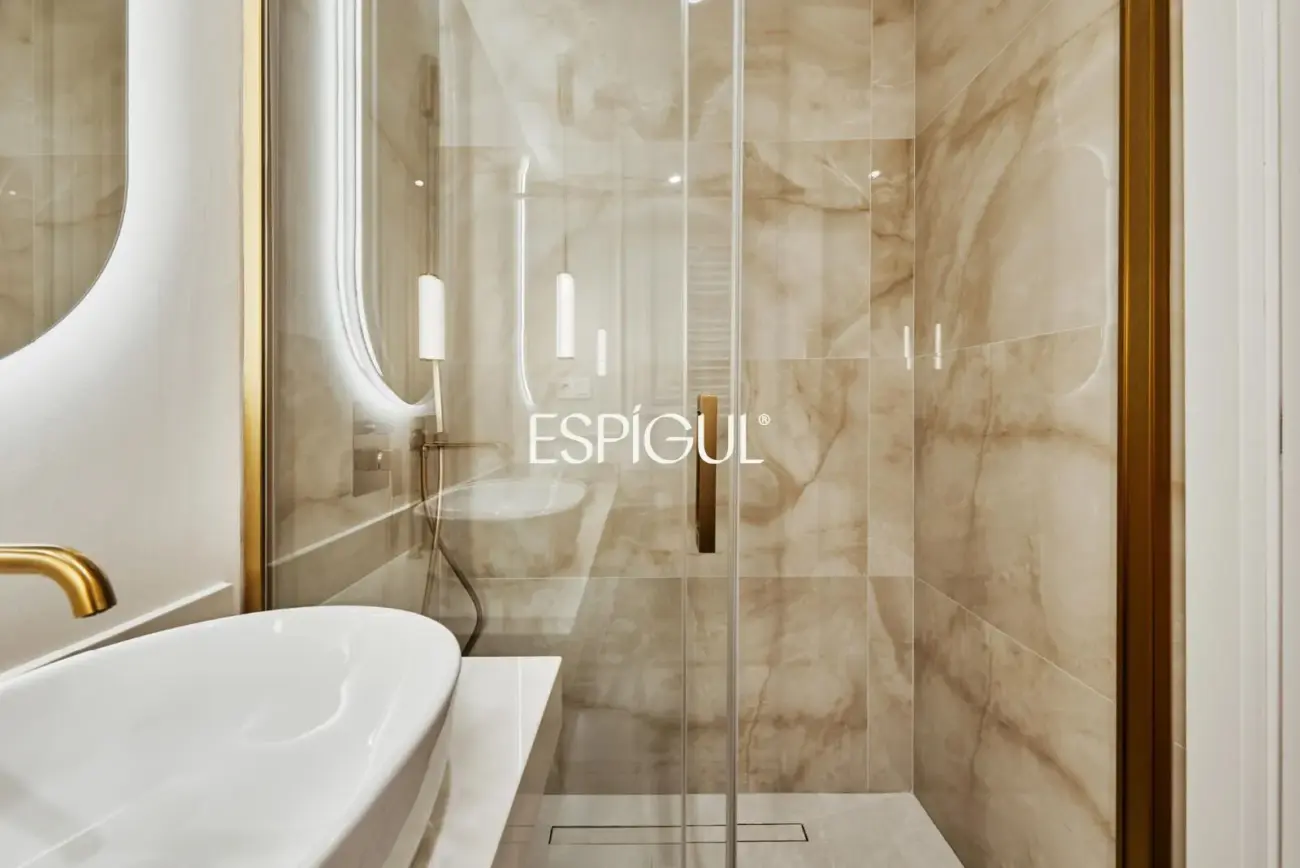 Espectacular vivienda en venta exterior reformada con terraza en Lista