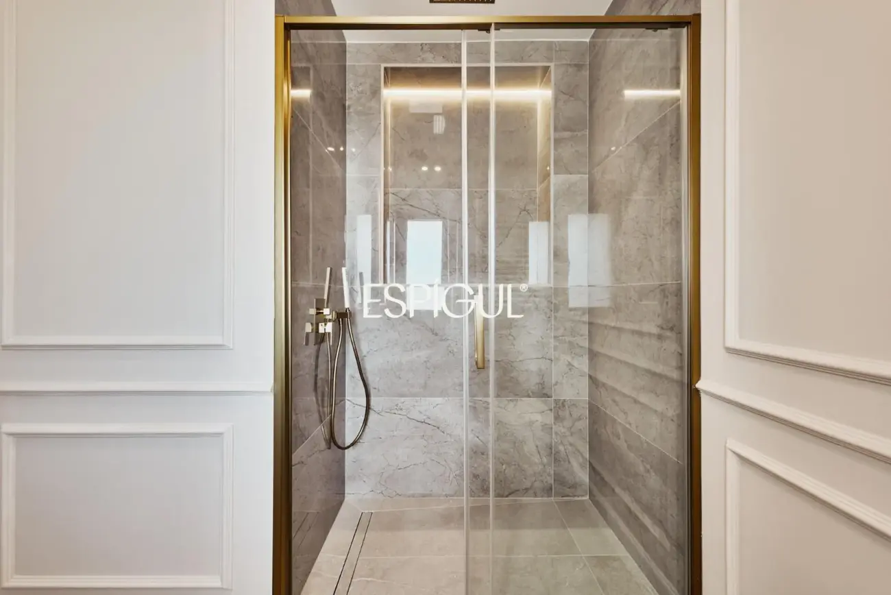 Espectacular vivienda en venta exterior reformada con terraza en Lista