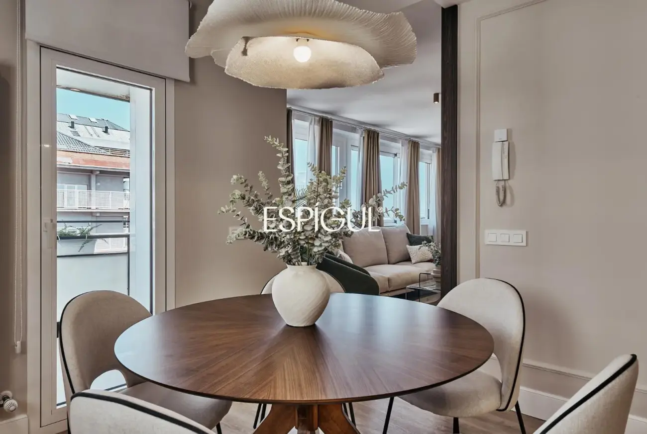 Espectacular vivienda en venta exterior reformada con terraza en Lista