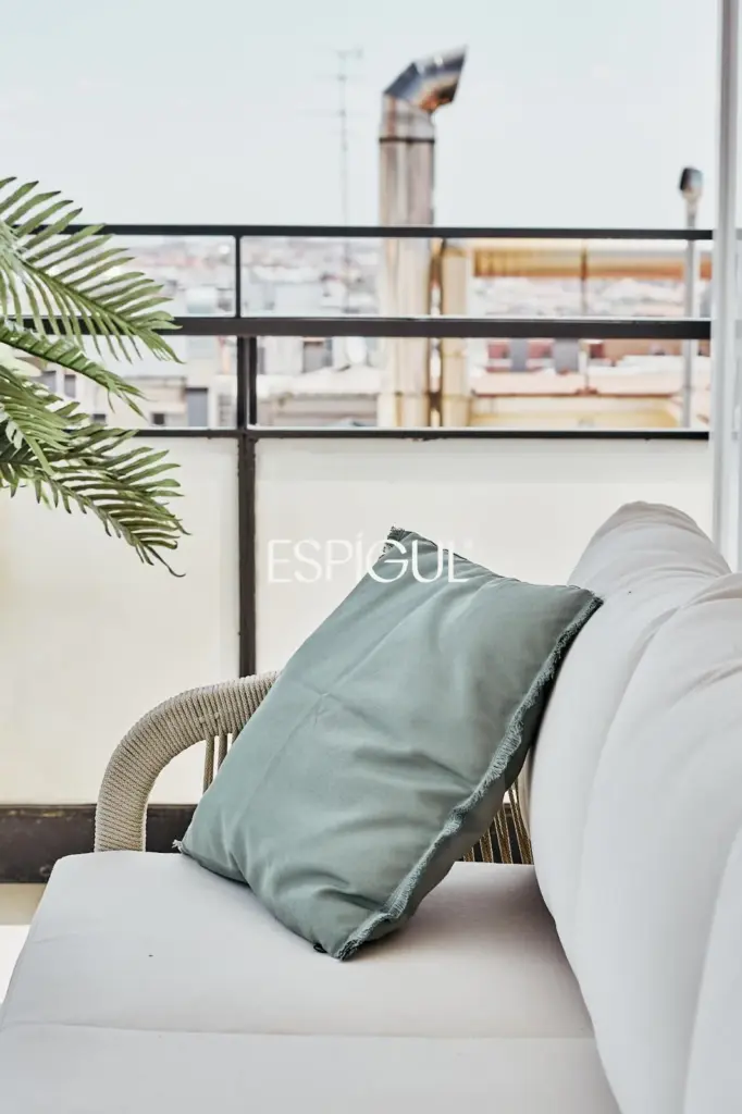 Espectacular vivienda en venta exterior reformada con terraza en Lista