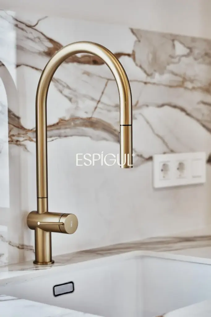 Espectacular vivienda en venta exterior reformada con terraza en Lista