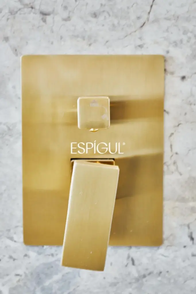 Espectacular vivienda en venta exterior reformada con terraza en Lista