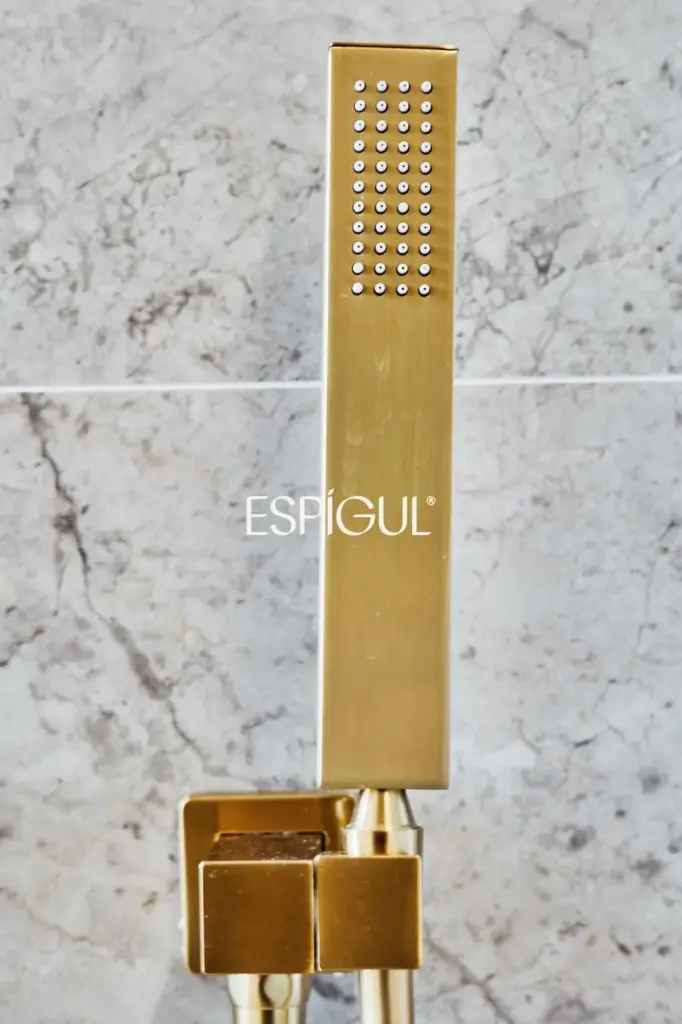 Espectacular vivienda en venta exterior reformada con terraza en Lista