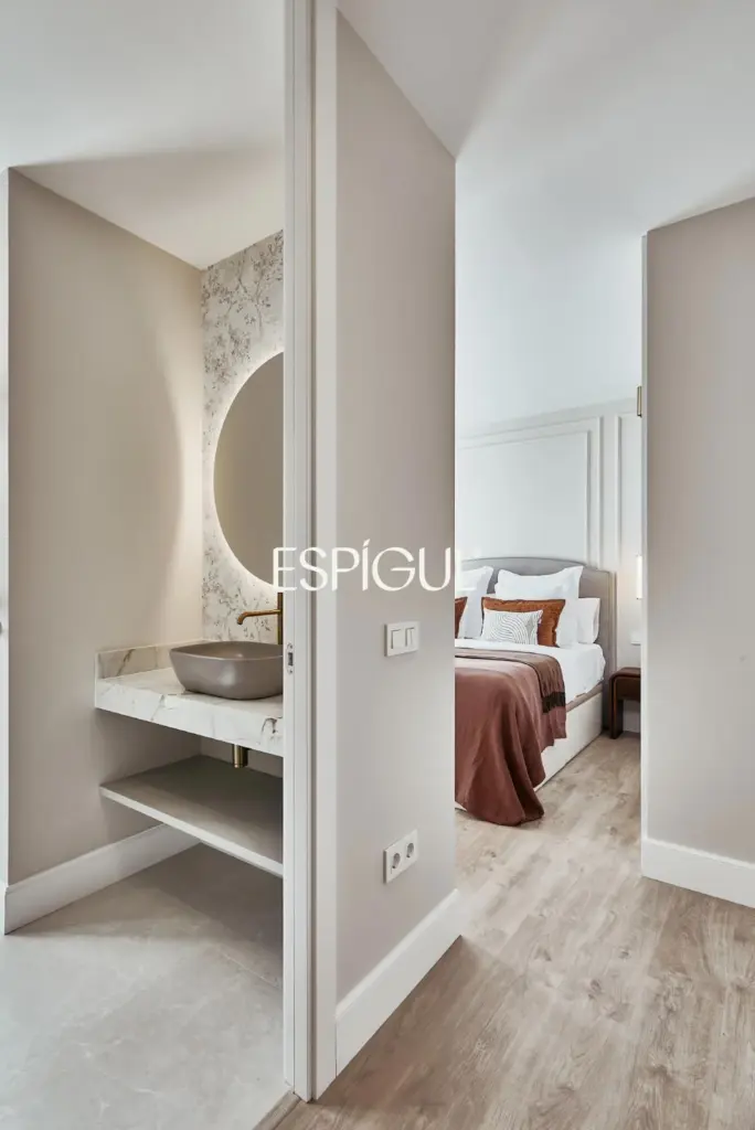 Espectacular vivienda en venta exterior reformada con terraza en Lista