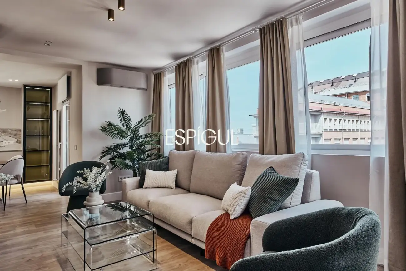 Espectacular vivienda en venta exterior reformada con terraza en Lista