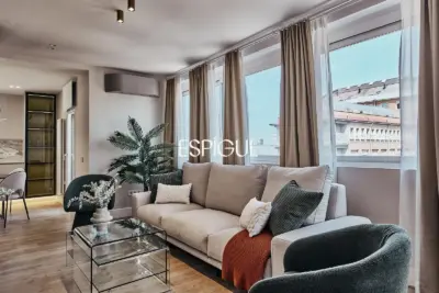 Espectacular vivienda en venta exterior reformada con terraza en Lista