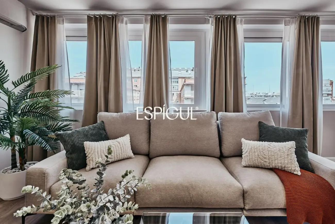 Espectacular vivienda en venta exterior reformada con terraza en Lista