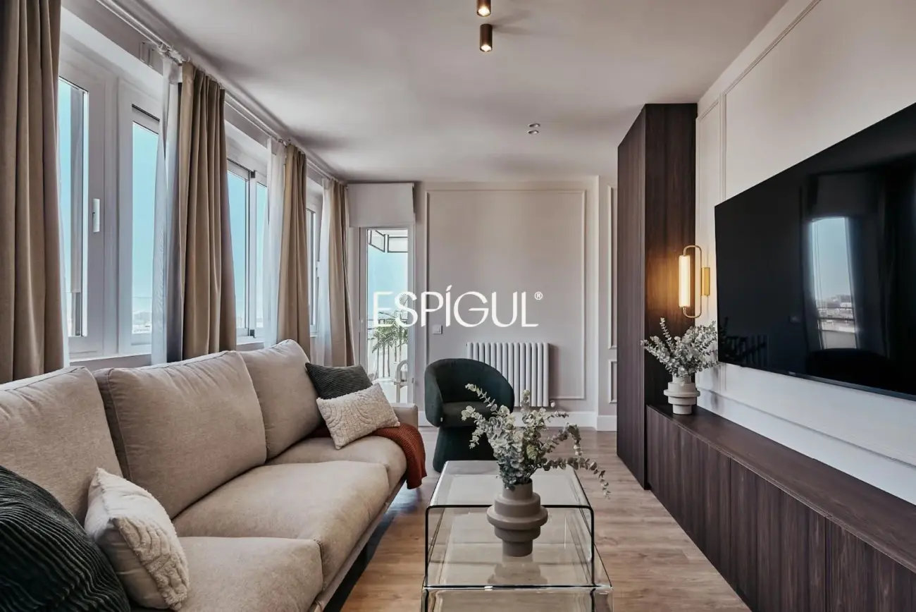 Espectacular vivienda en venta exterior reformada con terraza en Lista