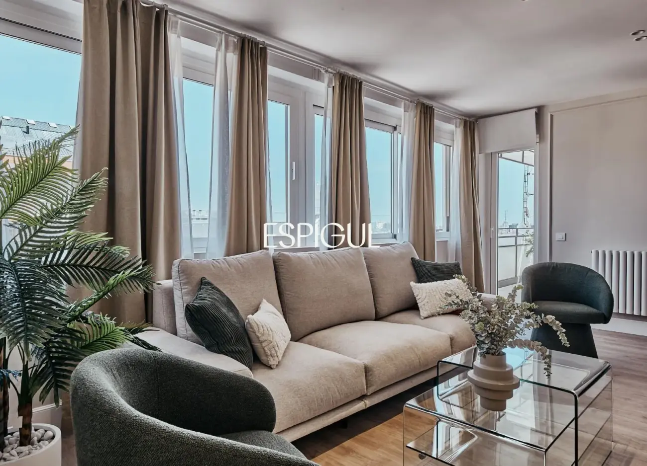 Espectacular vivienda en venta exterior reformada con terraza en Lista