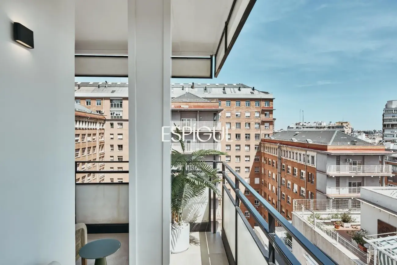 Espectacular vivienda en venta exterior reformada con terraza en Lista