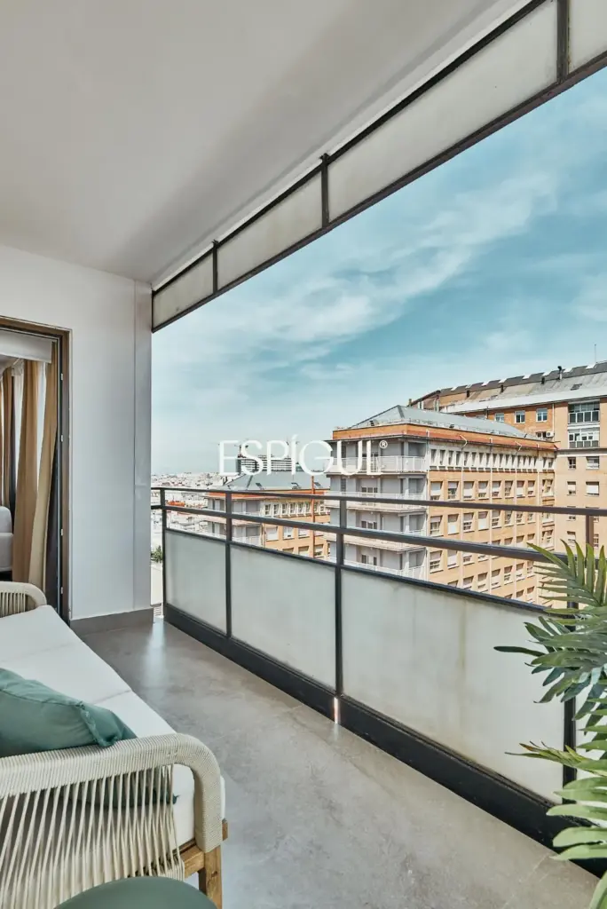 Espectacular vivienda en venta exterior reformada con terraza en Lista