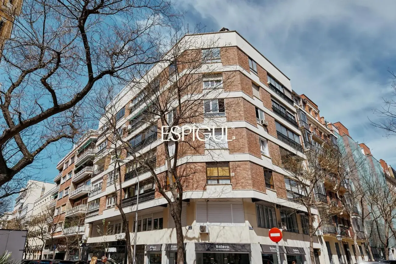 Estupenda vivienda en venta en Goya con balcones y terraza