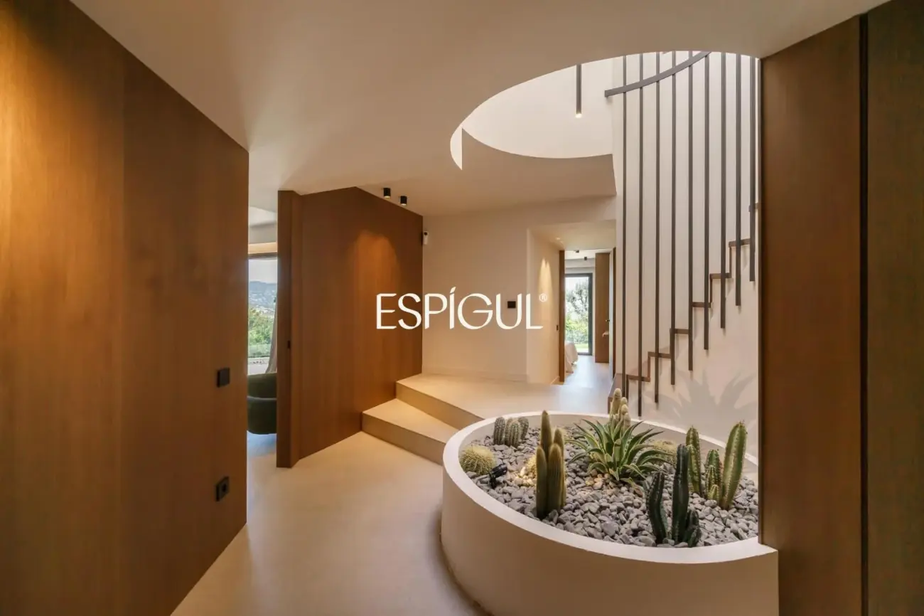 Residència exclusiva d’alt standing amb vistes panoràmiques a Premià de Dalt.