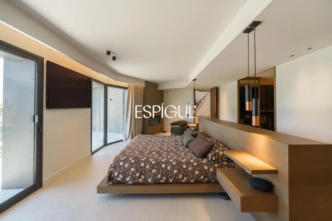 Residència exclusiva d’alt standing amb vistes panoràmiques a Premià de Dalt.