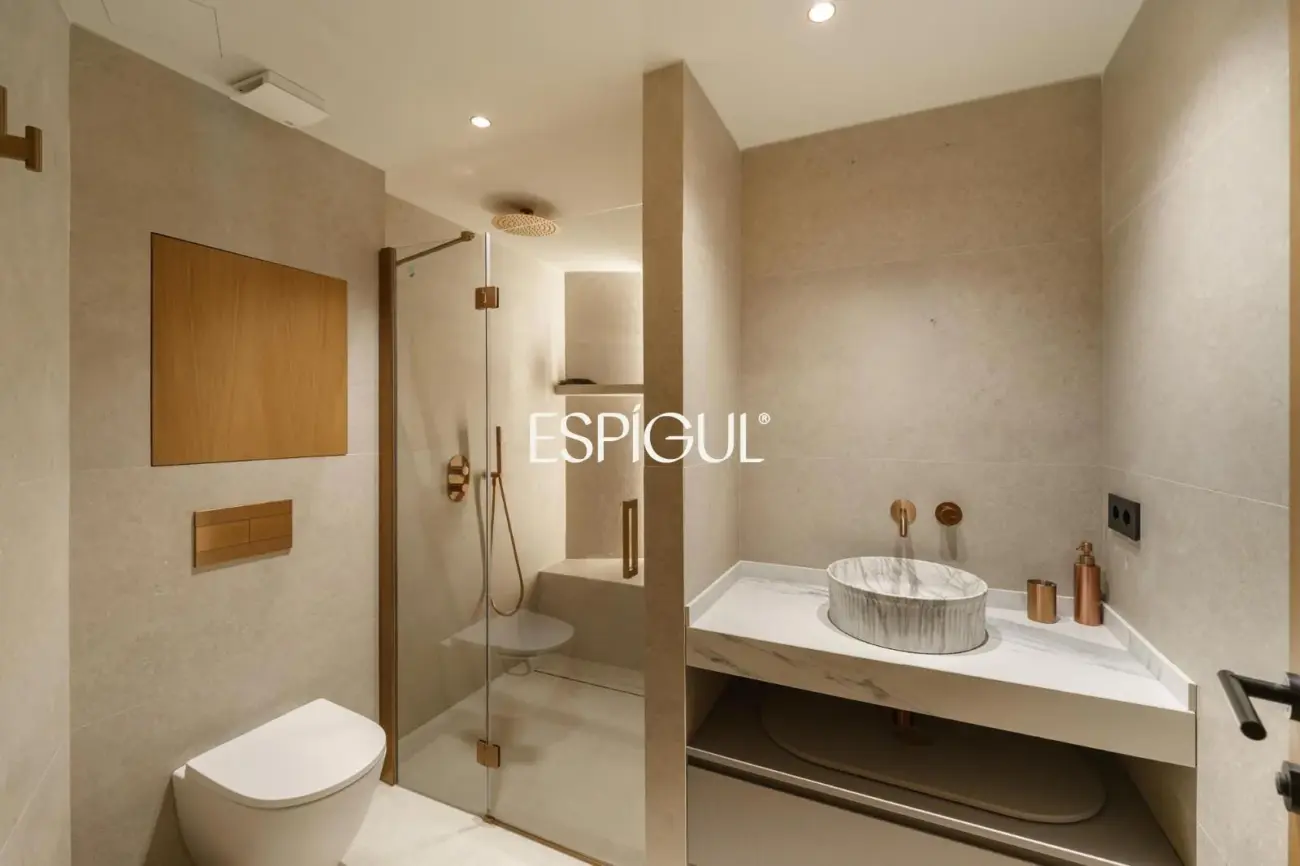 Residència exclusiva d’alt standing amb vistes panoràmiques a Premià de Dalt.