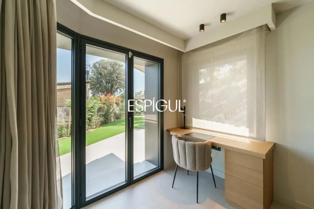 Residència exclusiva d’alt standing amb vistes panoràmiques a Premià de Dalt.