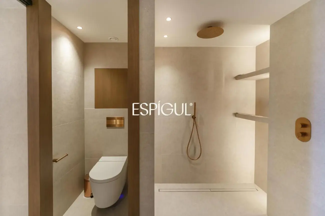 Residència exclusiva d’alt standing amb vistes panoràmiques a Premià de Dalt.