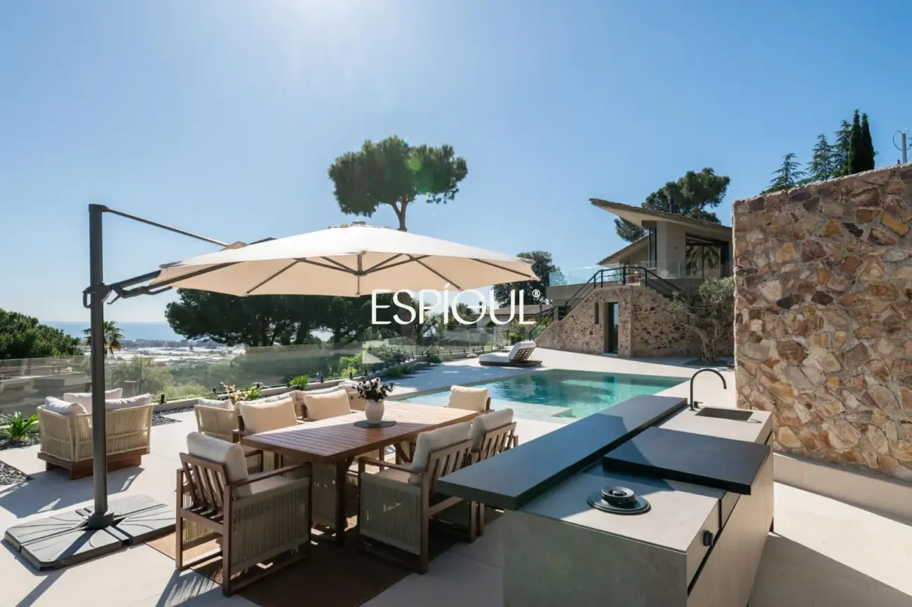 Résidence exclusive de grand standing avec vues panoramiques à Premià de Dalt