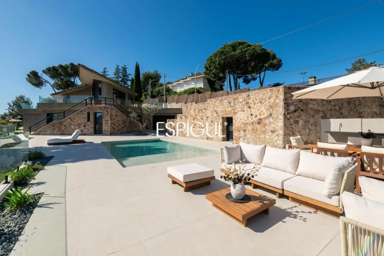 Résidence exclusive de grand standing avec vues panoramiques à Premià de Dalt