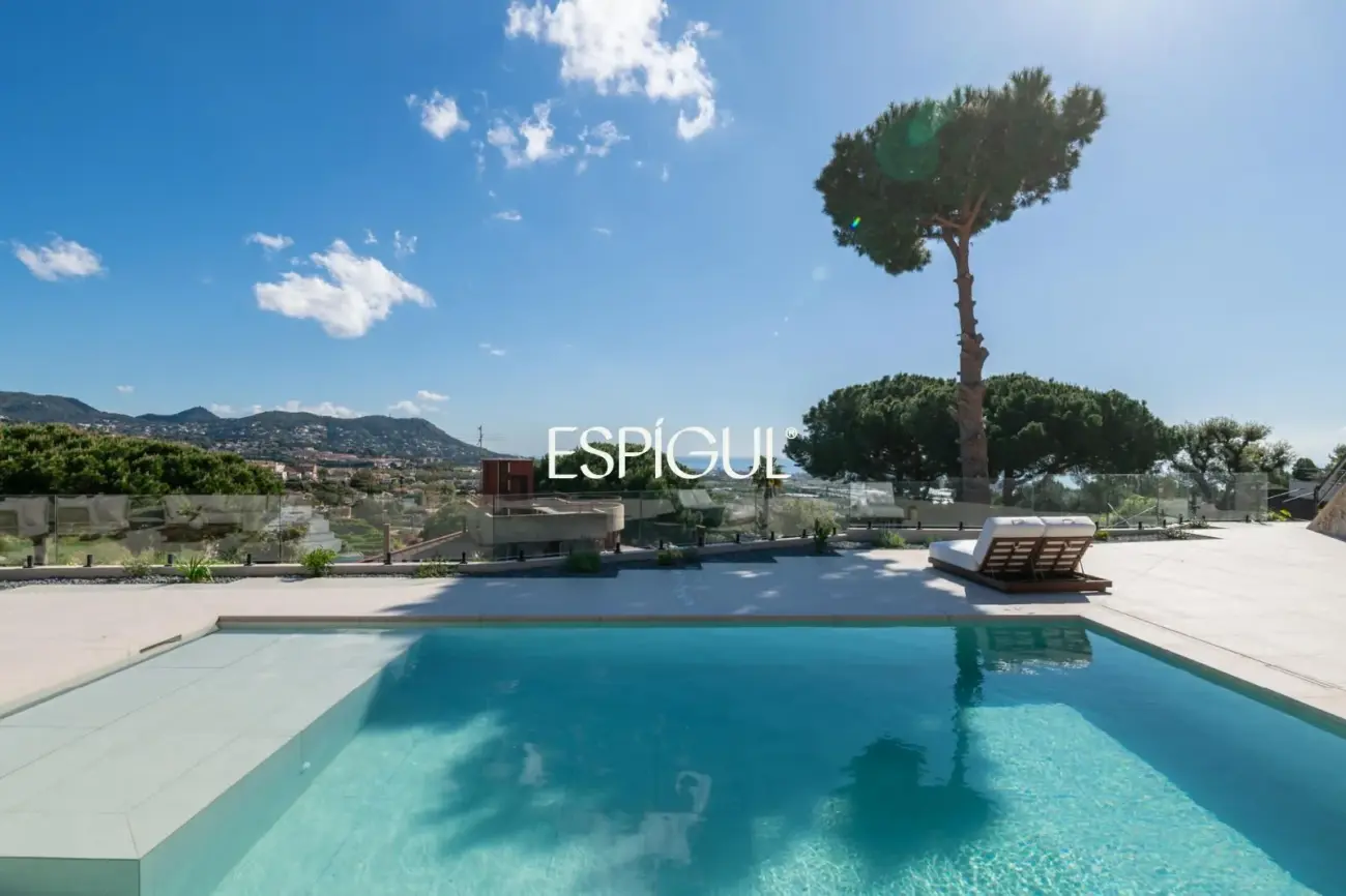 Exklusive Luxusresidenz mit Panoramablick in Premià de Dalt
