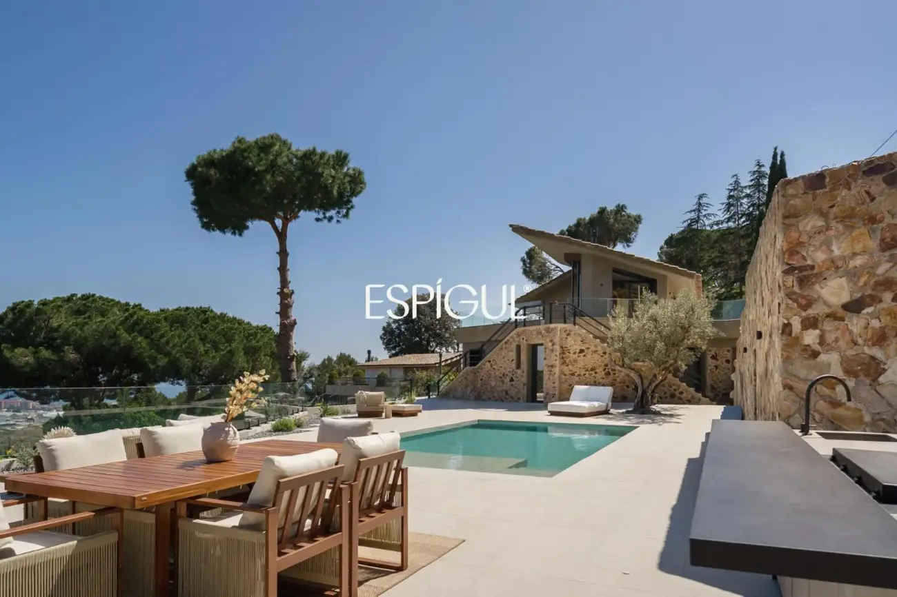 Résidence exclusive de grand standing avec vues panoramiques à Premià de Dalt