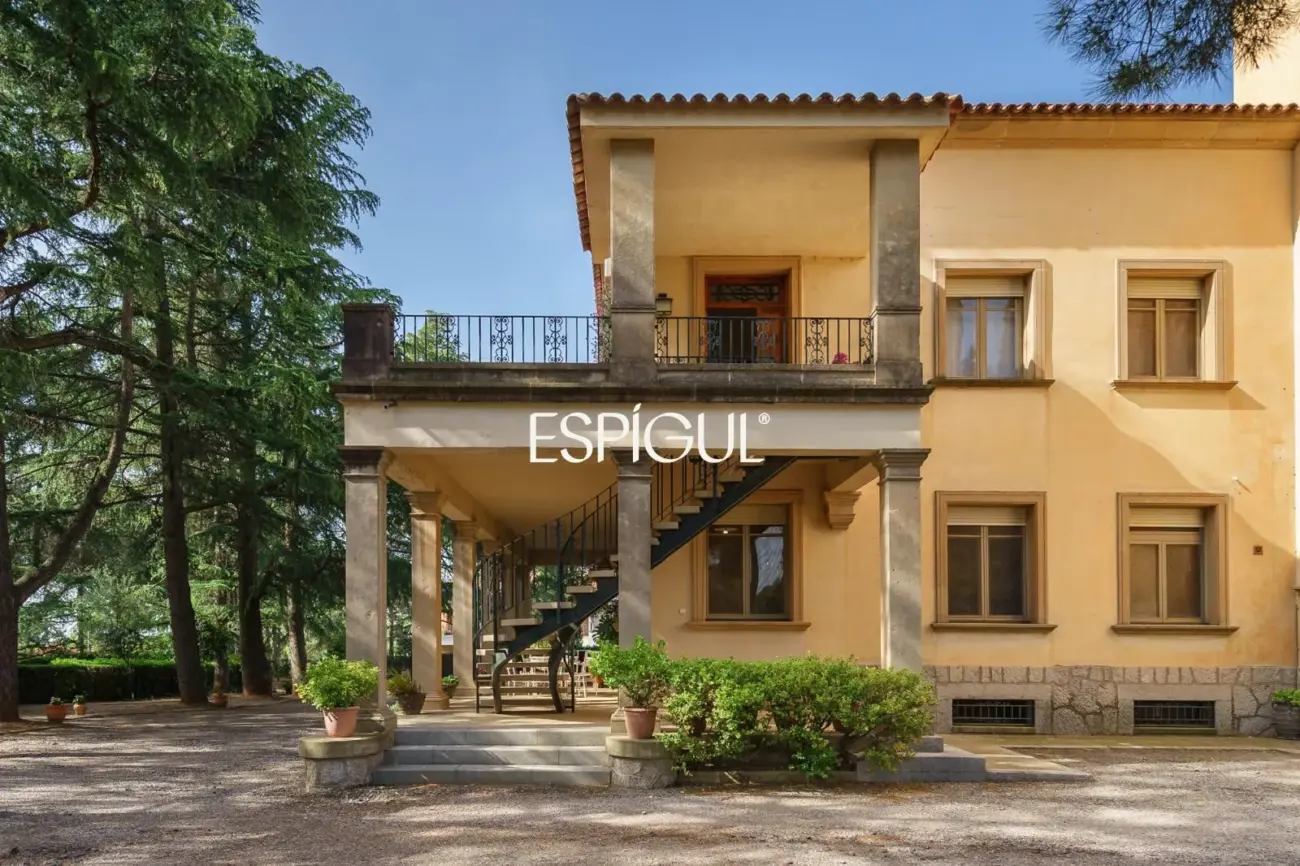 Finca señorial catalogada en venta en Matadepera