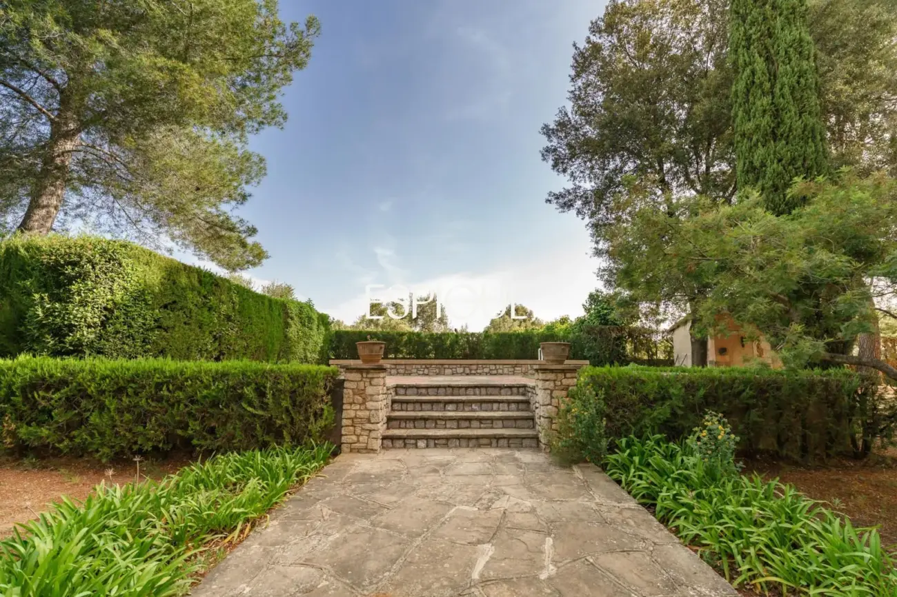 Finca señorial catalogada en venta en Matadepera