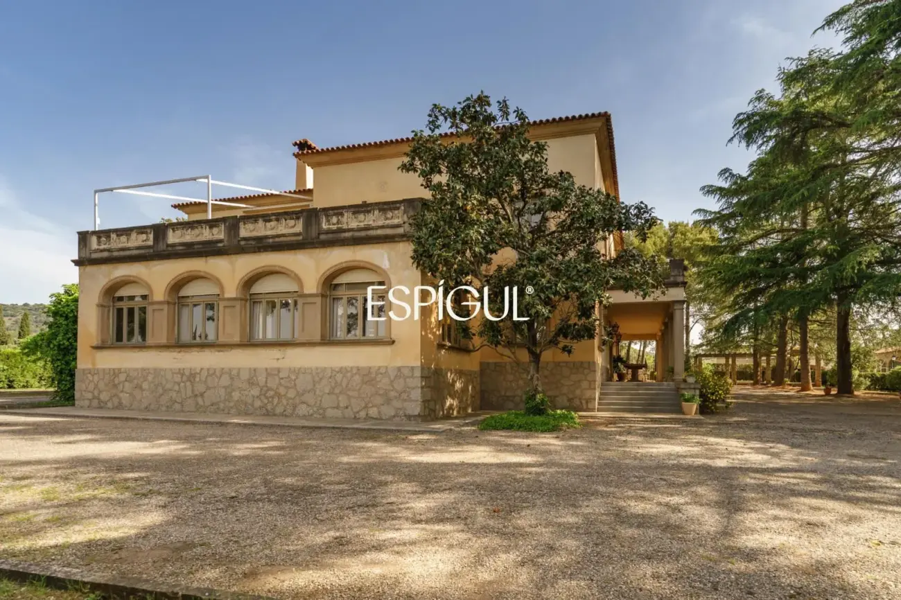 Finca señorial catalogada en venta en Matadepera