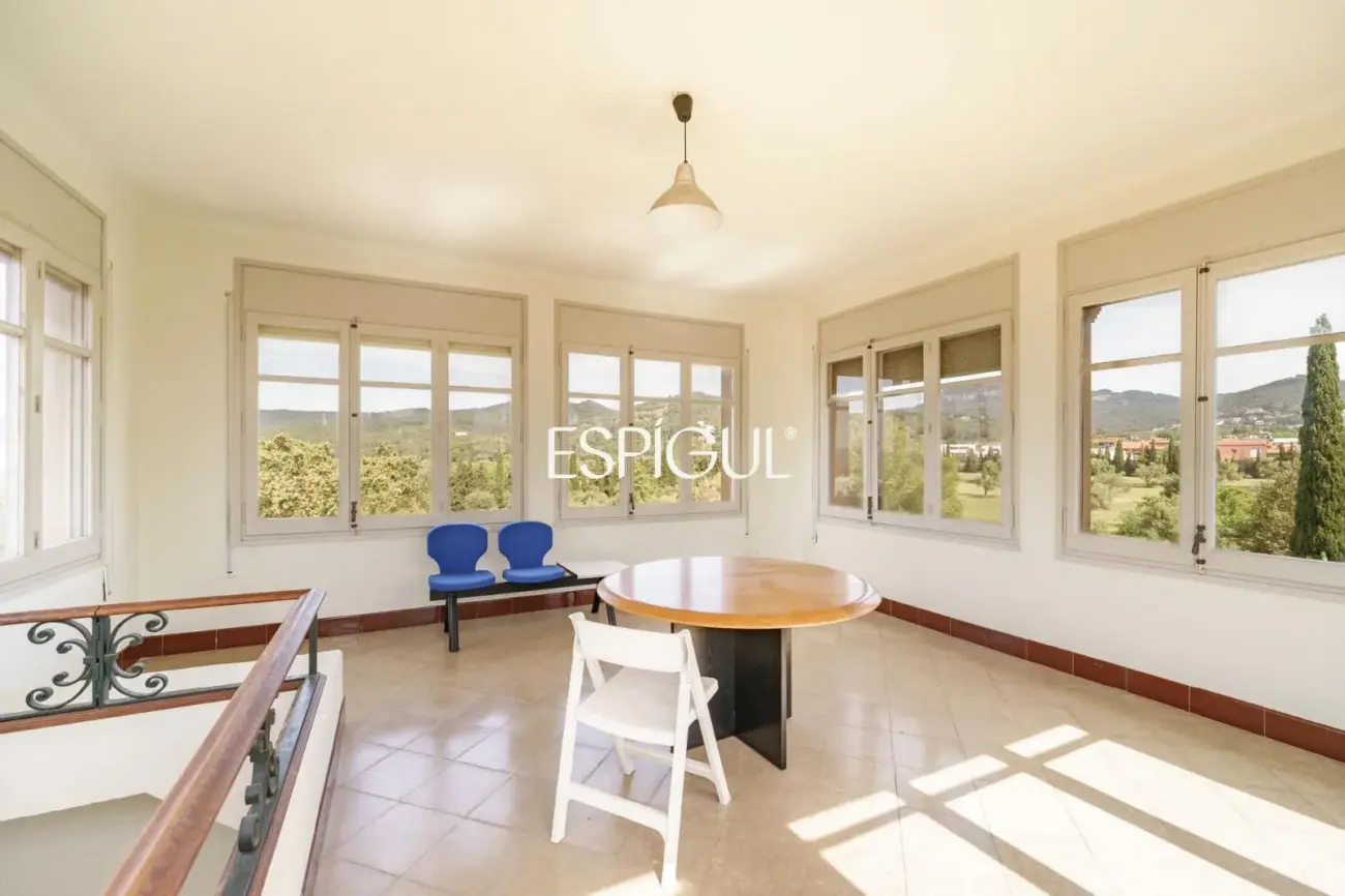 Finca señorial catalogada en venta en Matadepera