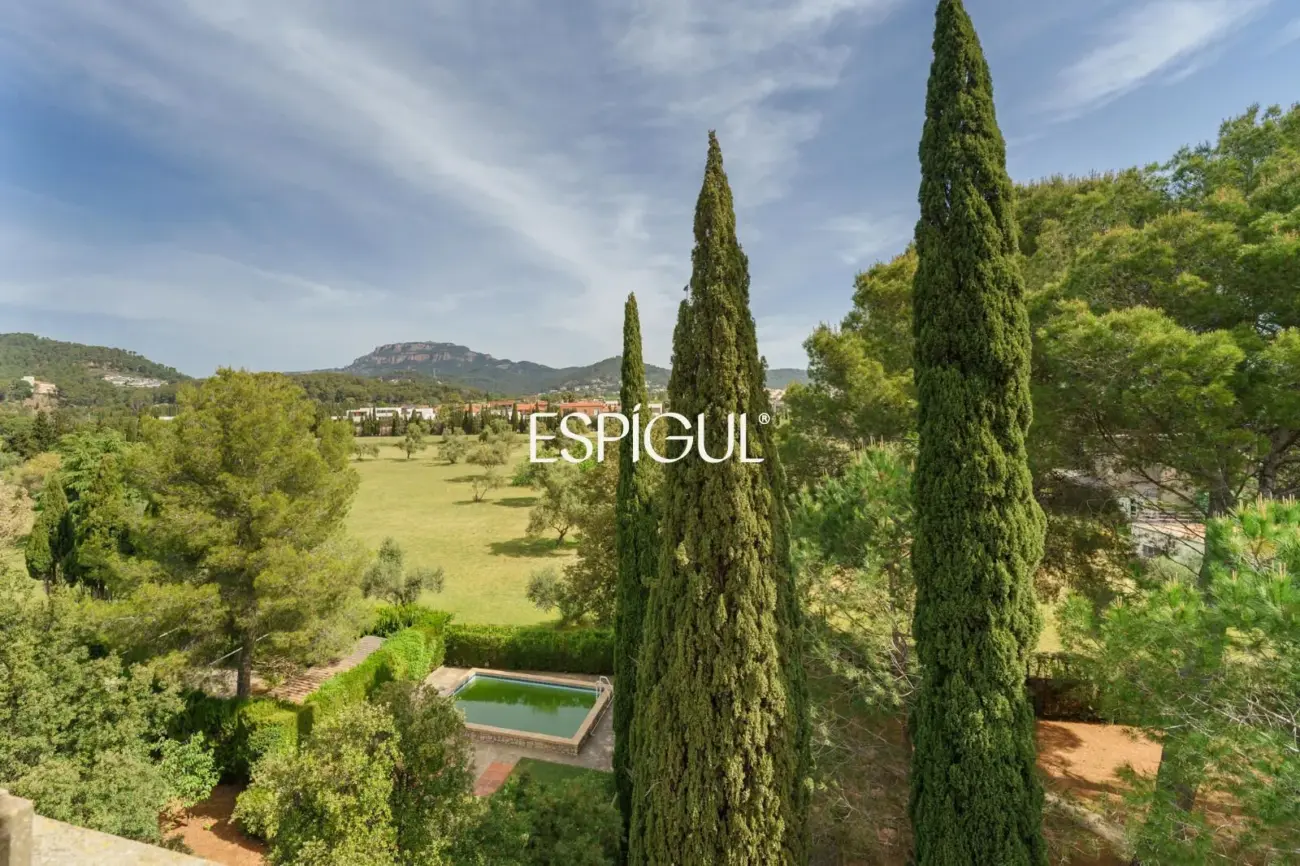 Finca señorial catalogada en venta en Matadepera