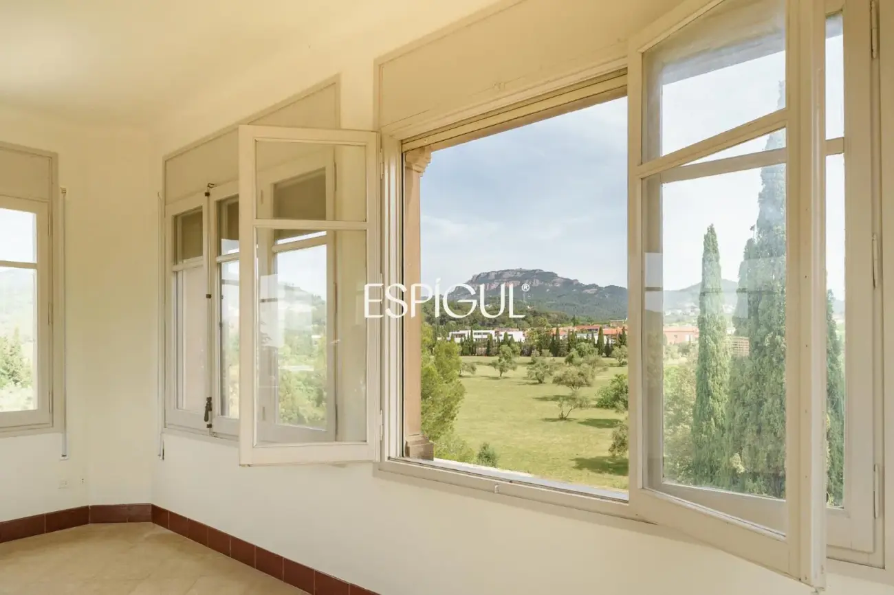 Finca señorial catalogada en venta en Matadepera