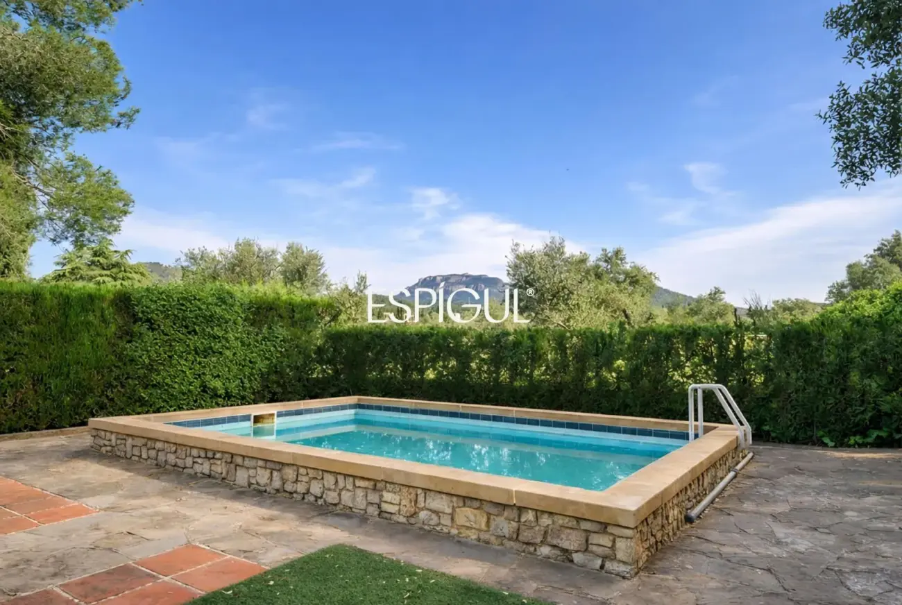 Finca señorial catalogada en venta en Matadepera