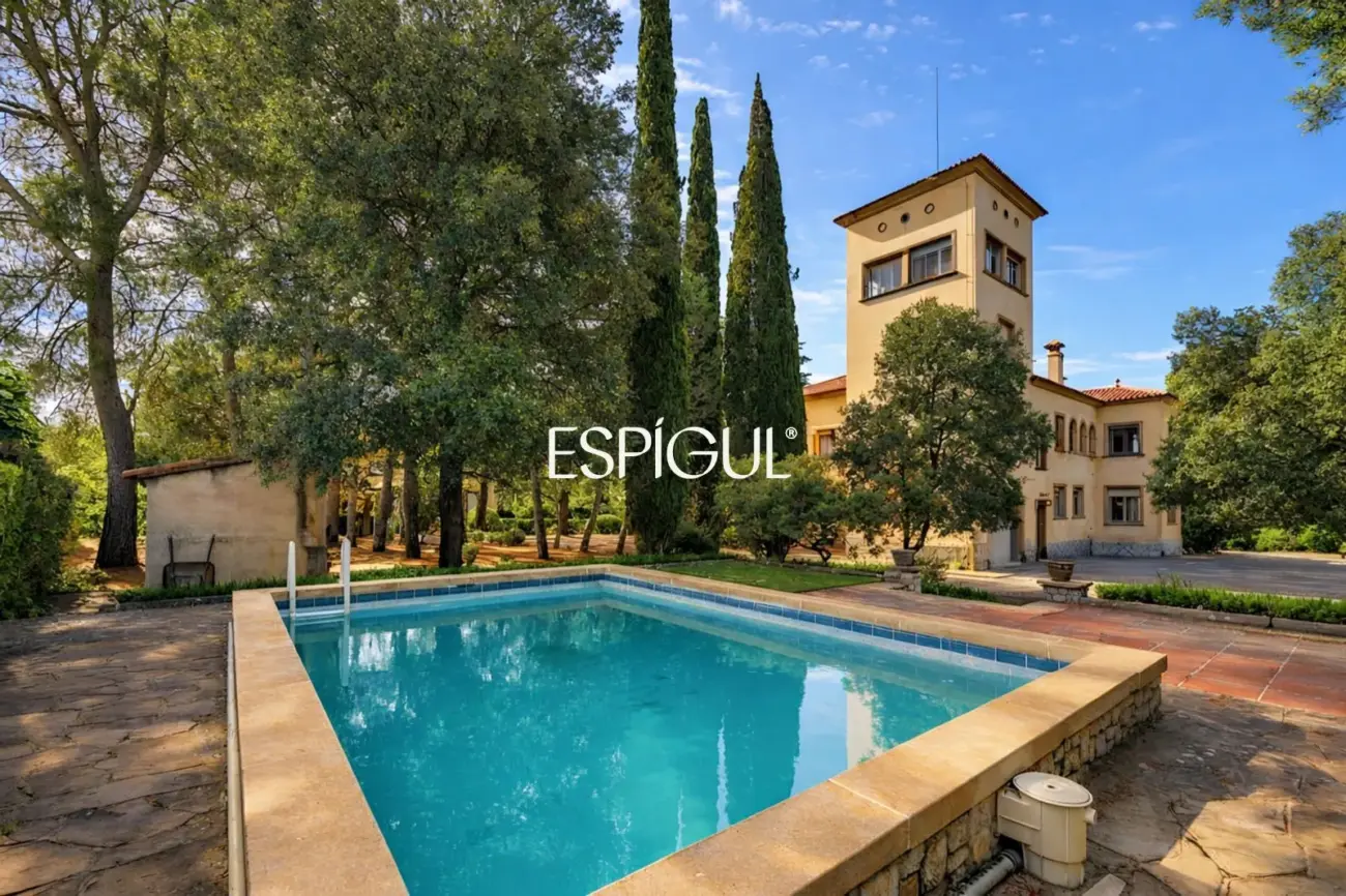 Finca señorial catalogada en venta en Matadepera