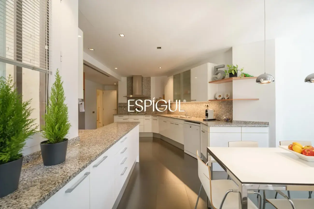 Сады Токио: Самое эксклюзивное и светлое убежище в Педральбесе