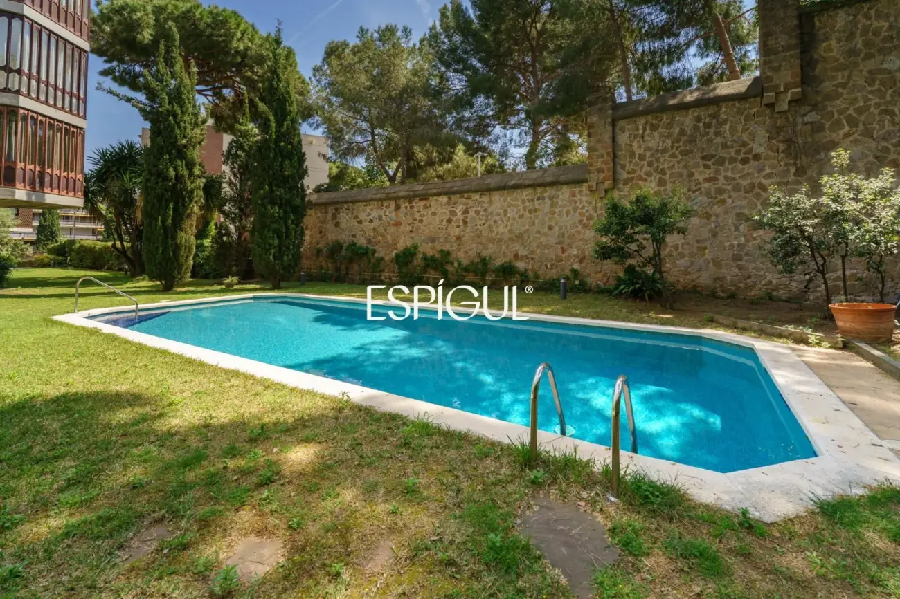 Сады Токио: Самое эксклюзивное и светлое убежище в Педральбесе