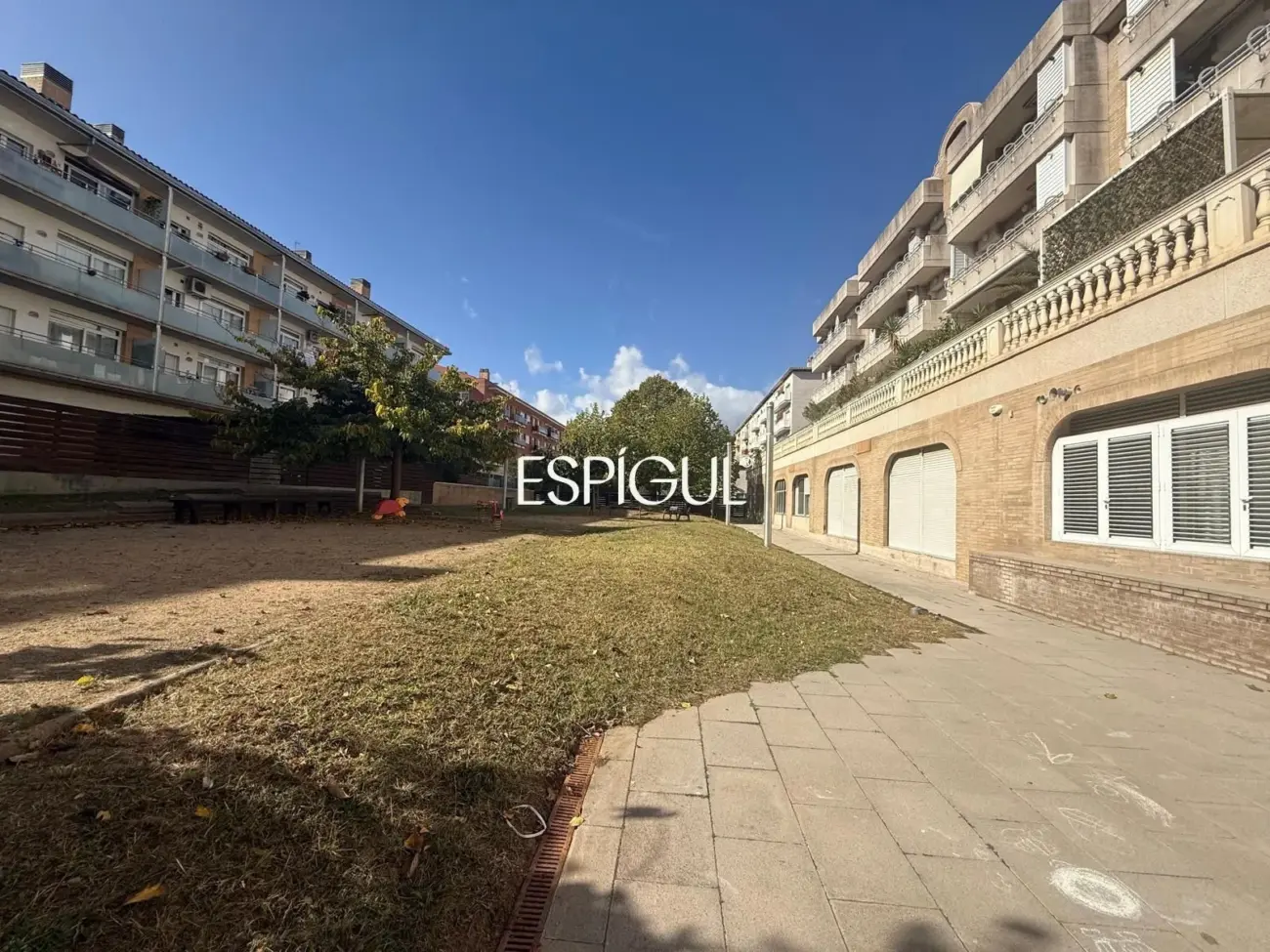 Помещение на продажу в Жироне