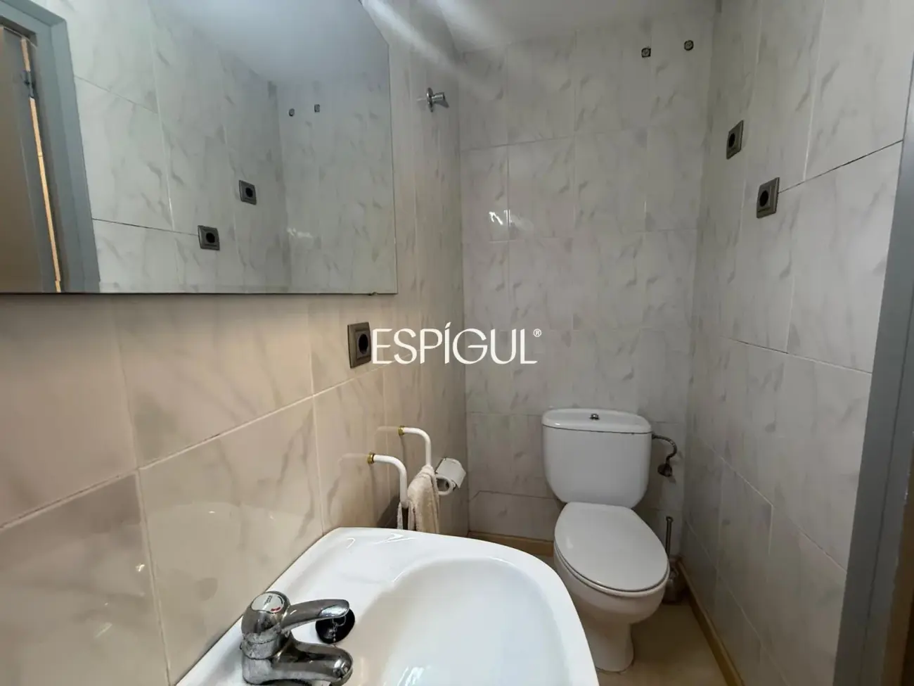 Помещение на продажу в Жироне