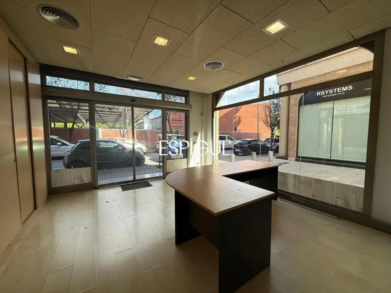 Помещение на продажу в Жироне