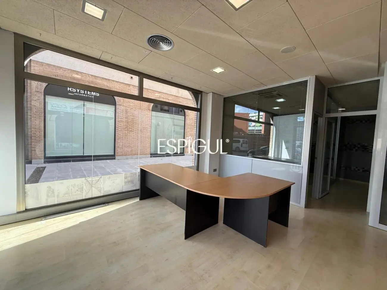 Помещение на продажу в Жироне