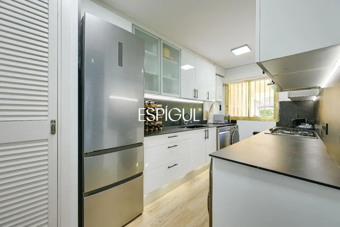 Piso con vistas al mar en S´Agaro