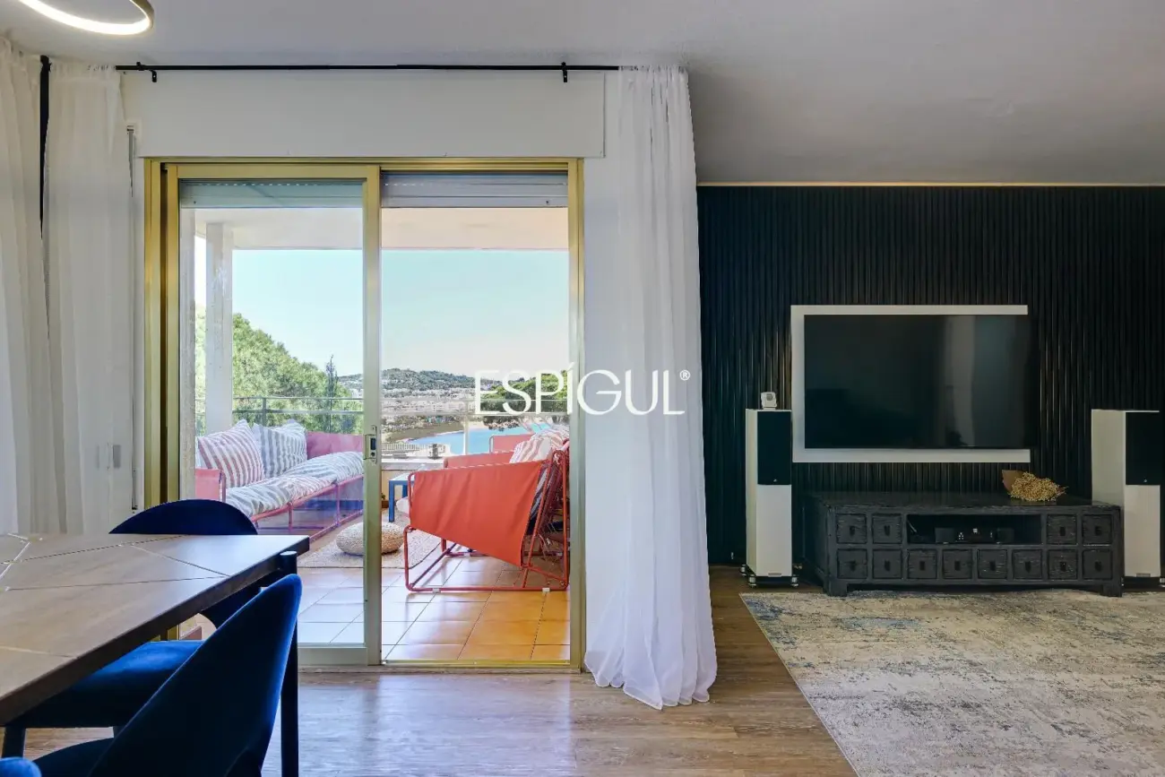 Piso con vistas al mar en S´Agaro