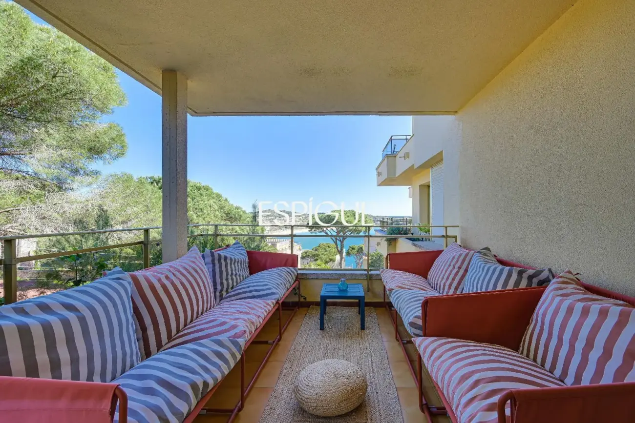 Piso con vistas al mar en S´Agaro